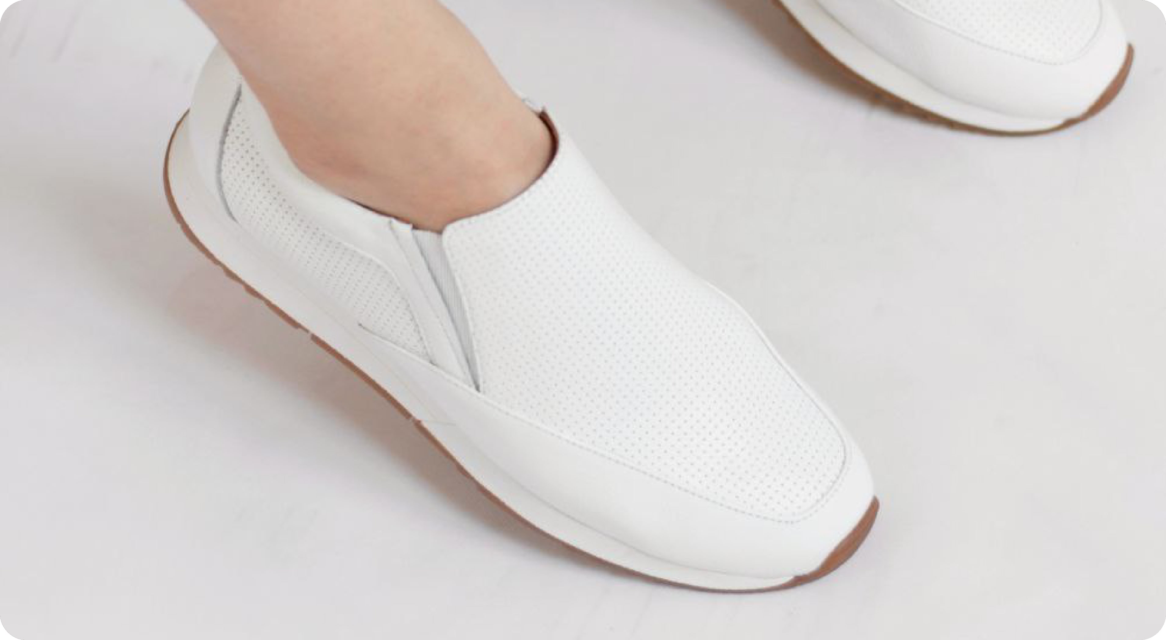 تمیزکردن کفش سفید + محصولات تمیز کردن کفش سفید چرم